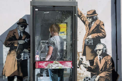 banksy_telephone_box